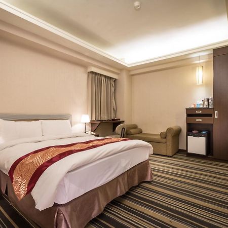 Country Garden Hotel Chiayi Exterior foto
