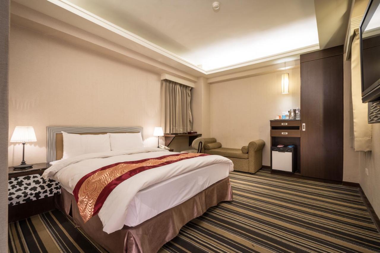 Country Garden Hotel Chiayi Exterior foto