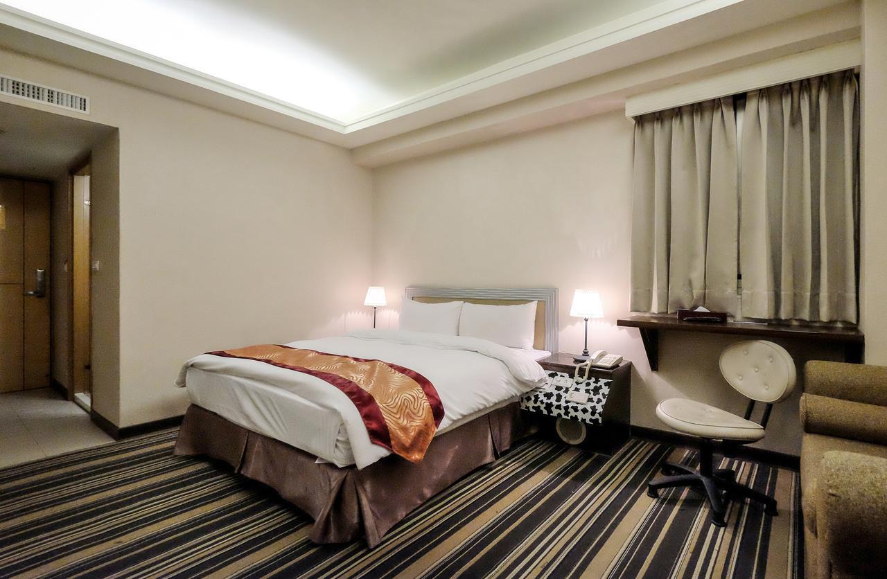 Country Garden Hotel Chiayi Exterior foto