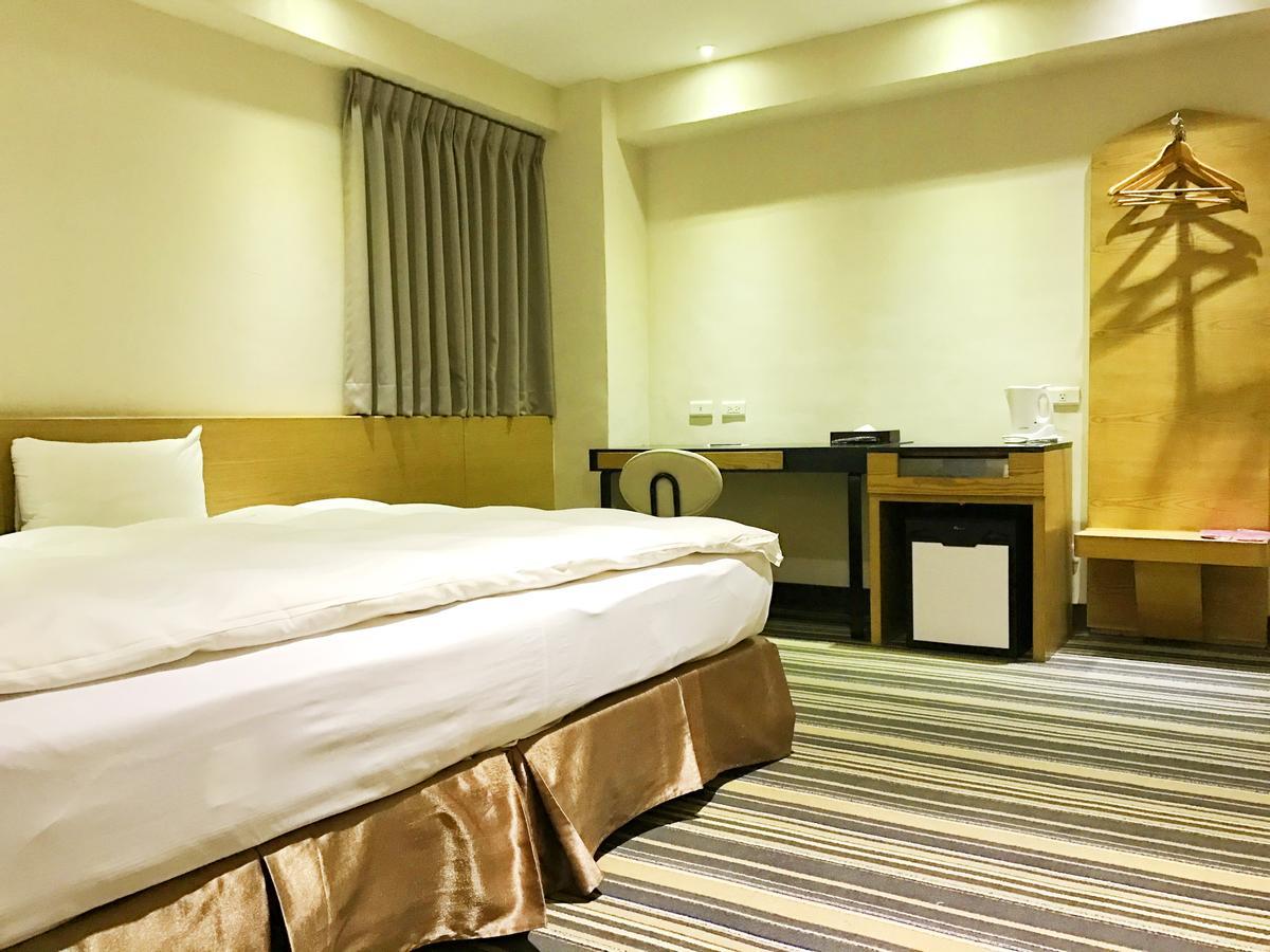 Country Garden Hotel Chiayi Exterior foto