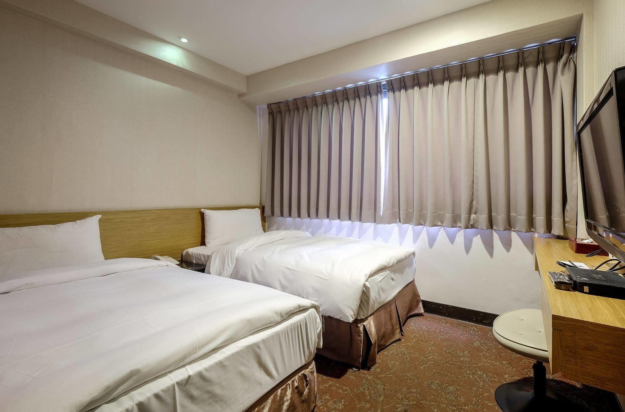 Country Garden Hotel Chiayi Exterior foto