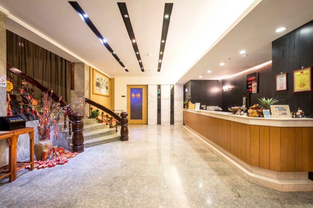 Country Garden Hotel Chiayi Exterior foto